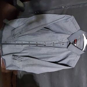 Long sleeved dress shirt